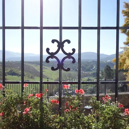 Bed & Breakfast La Escondida Ronda, *